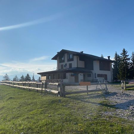 Rifugio Garibaldi Ледро Экстерьер фото