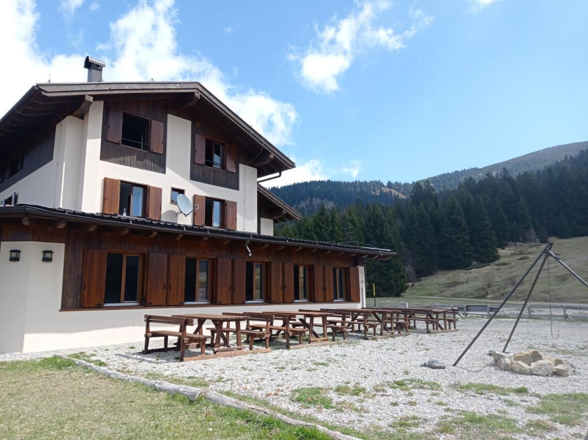 Rifugio Garibaldi Ледро Экстерьер фото