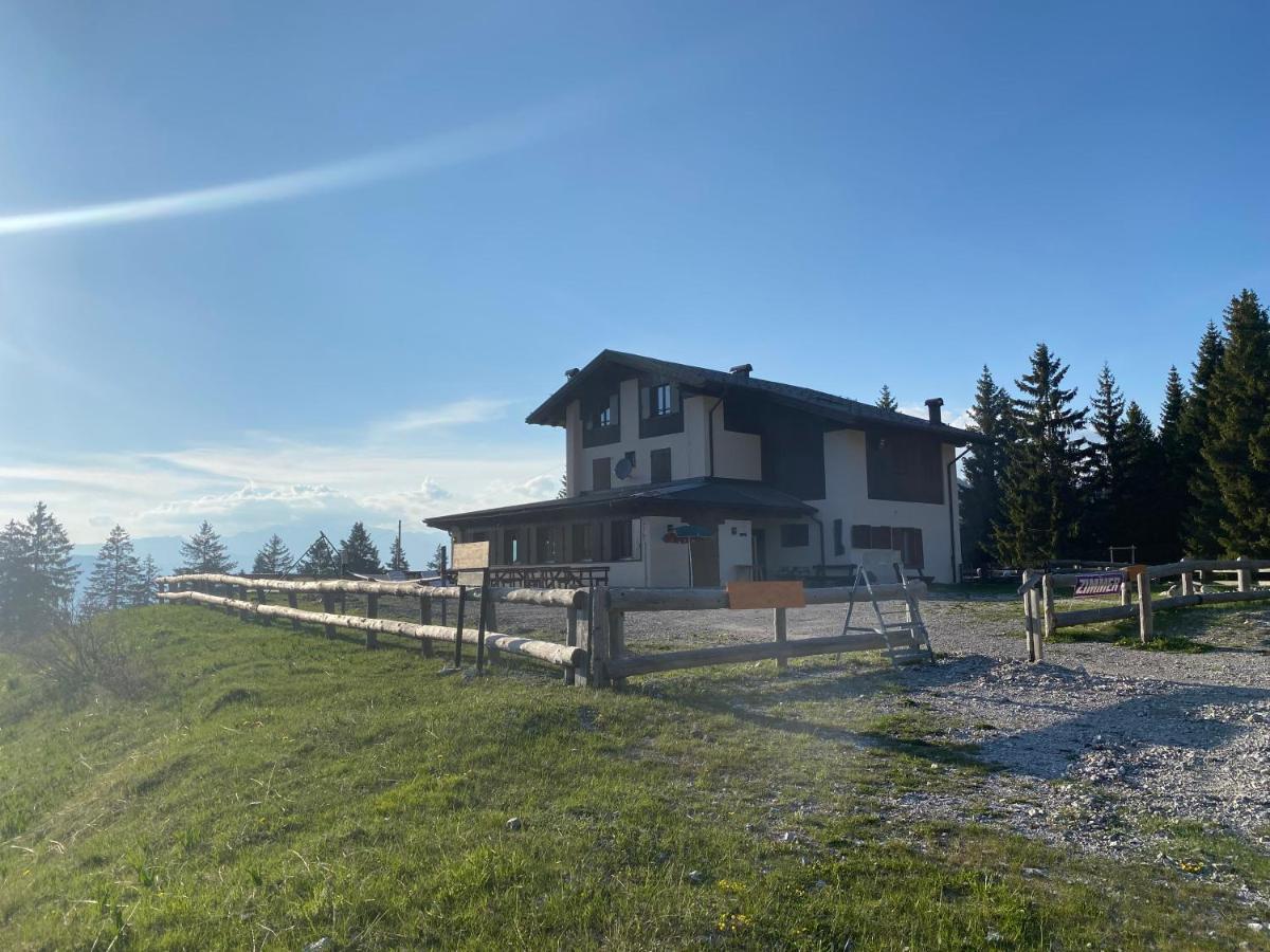 Rifugio Garibaldi Ледро Экстерьер фото